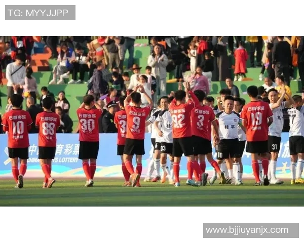 梅兰江足球:激情与梦想交织的绿茵场上演绎青春的传奇故事